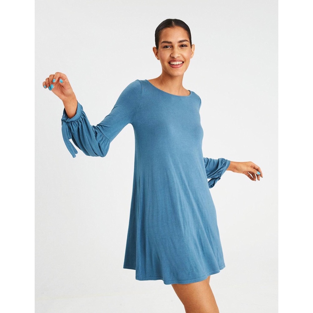 American Eagle Long-Sleeve Lace-Up Back Dress